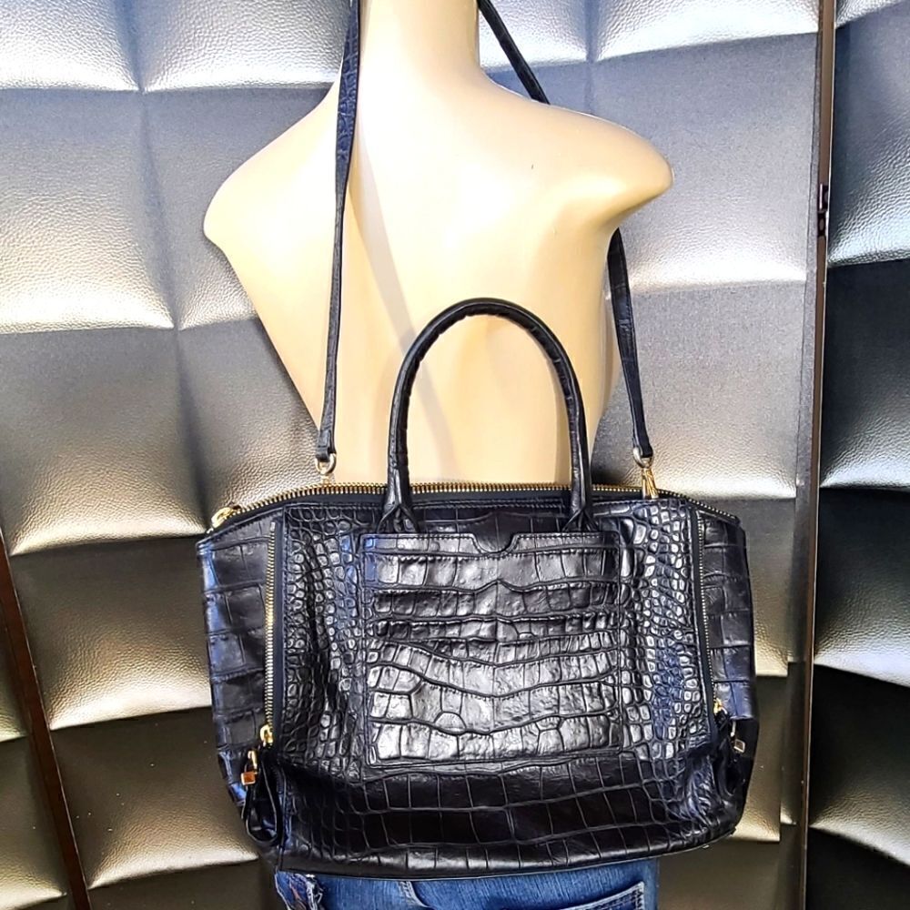 Kenneth Cole handbag  - Picture 4 of 9